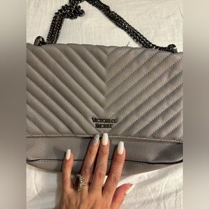 Brand: Victoria's Secret
Can be a shoulder or sling bag!